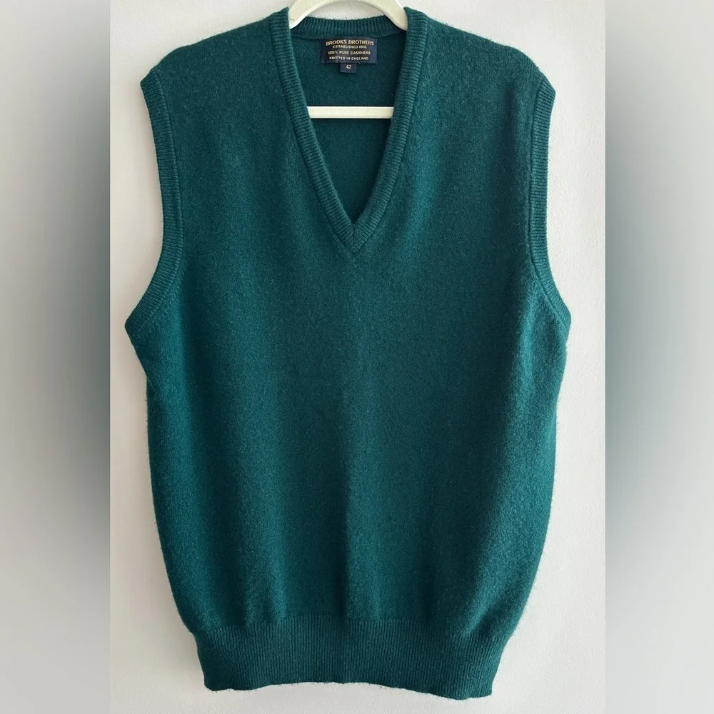Brooks Brothers 100% Cashmere V-Neck Sweater Vest, Emerald Green, Size 42